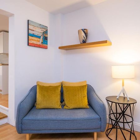 בורנמות' Modern Apt Near Gardens With Large Decking Area - Vivre Retreats מראה חיצוני תמונה