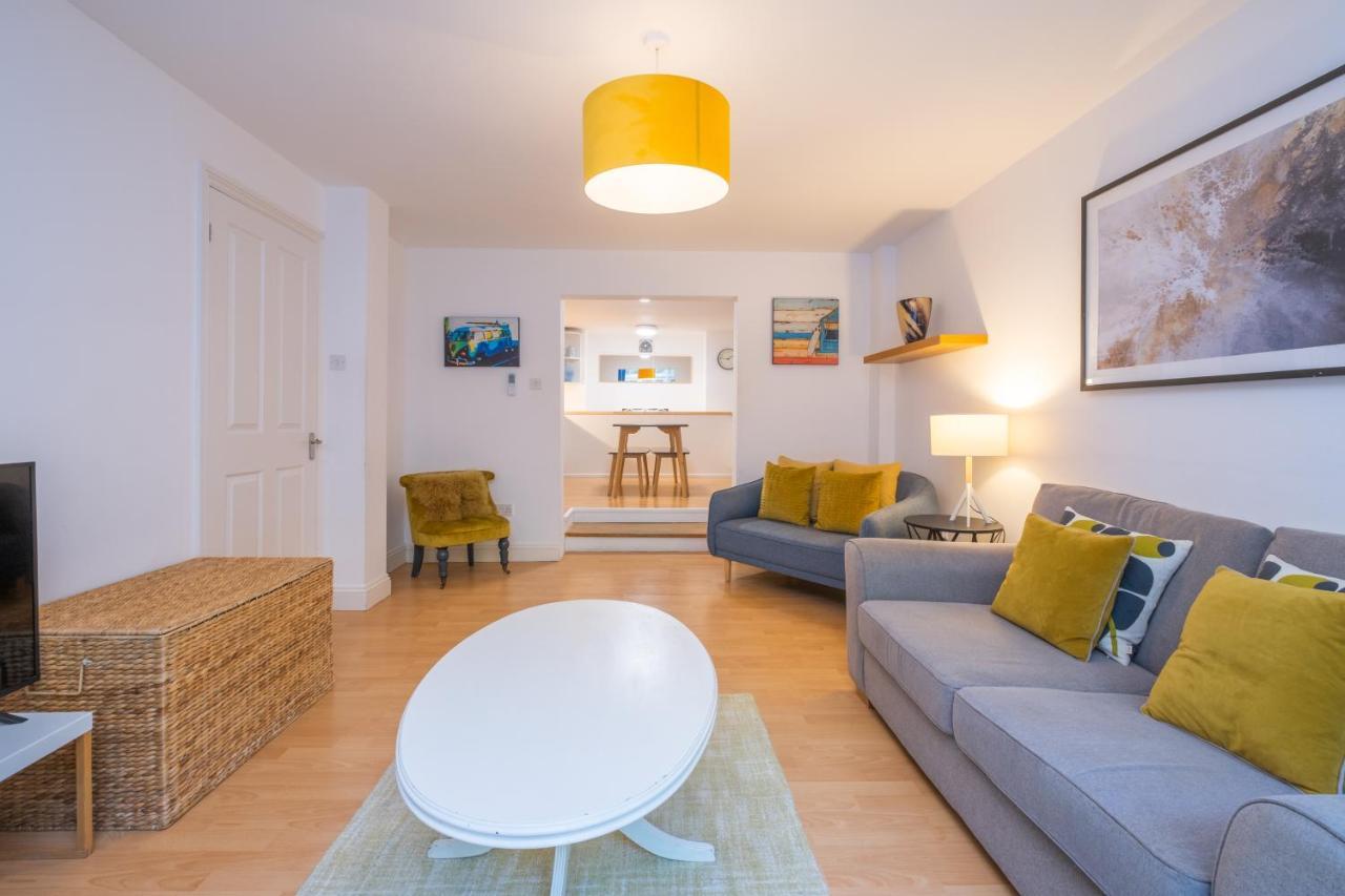 בורנמות' Modern Apt Near Gardens With Large Decking Area - Vivre Retreats מראה חיצוני תמונה